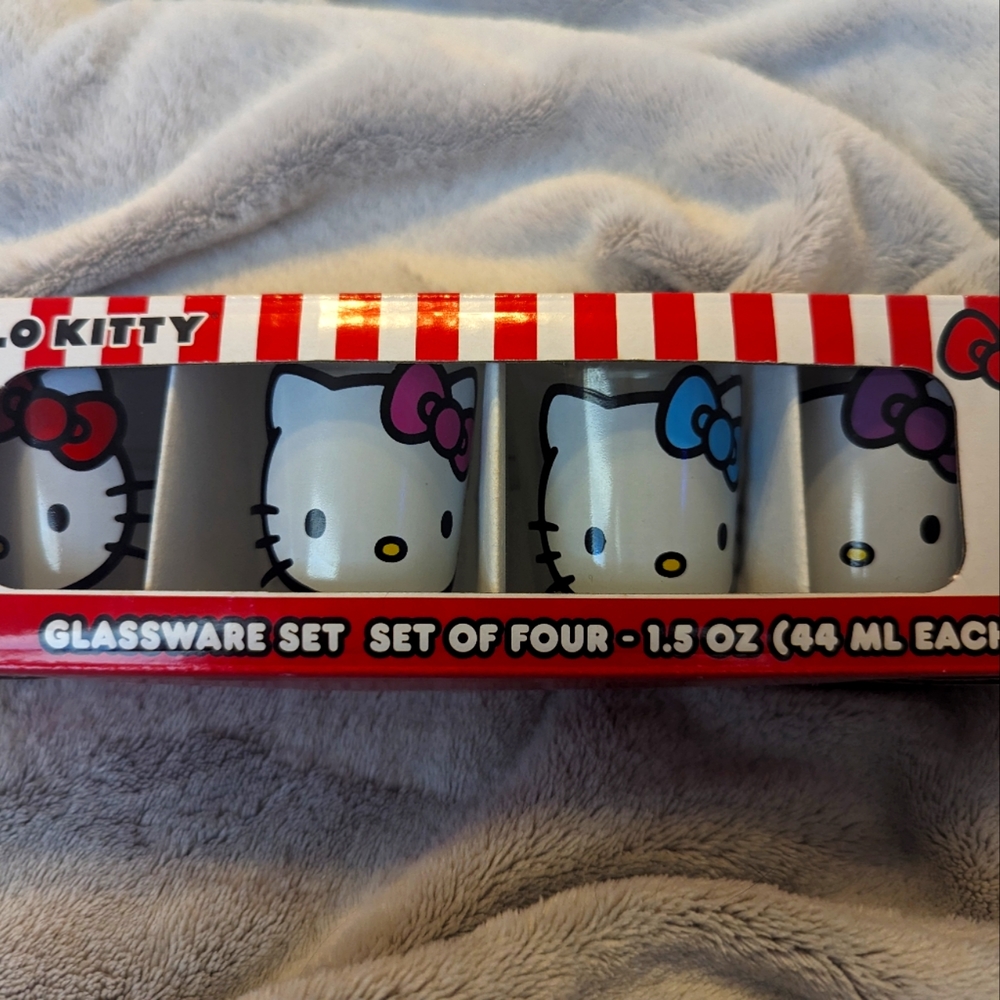 NWT Hello Kitty shot glasses